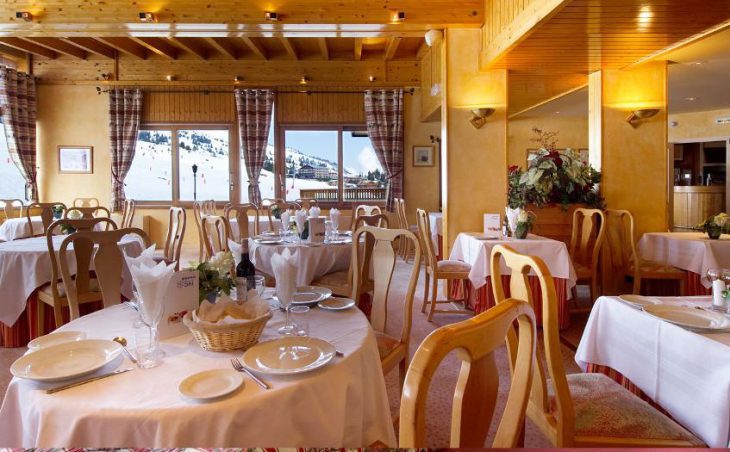 Chalet Hotel Crystal 2000 (Family) in Courchevel , France image 3 
